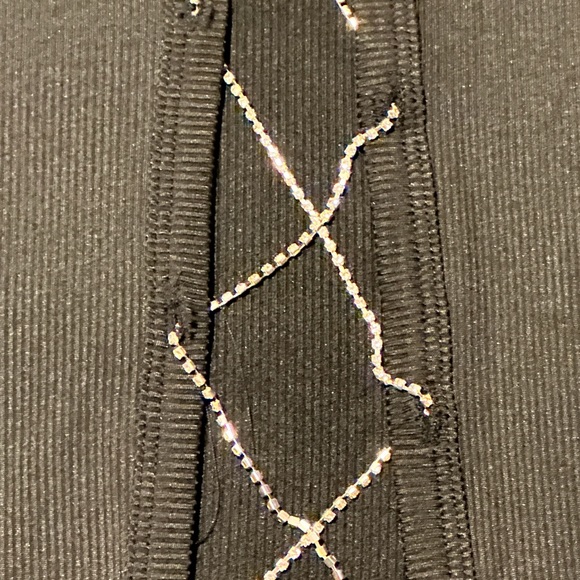 Beautiful NEW Black blouse SHEIN Size L 💕 - Picture 2 of 5